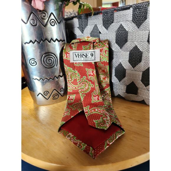 Verse 9 IX Maurizio $100 Red Paisley Silk Tie Designer Maximalist Chic - Picture 5 of 7